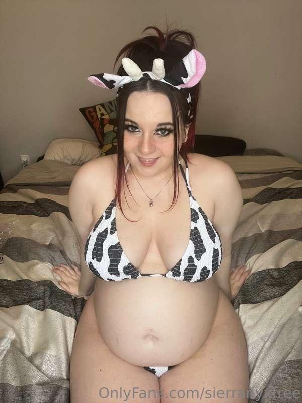 Do you like my outfit 🐮🥰
