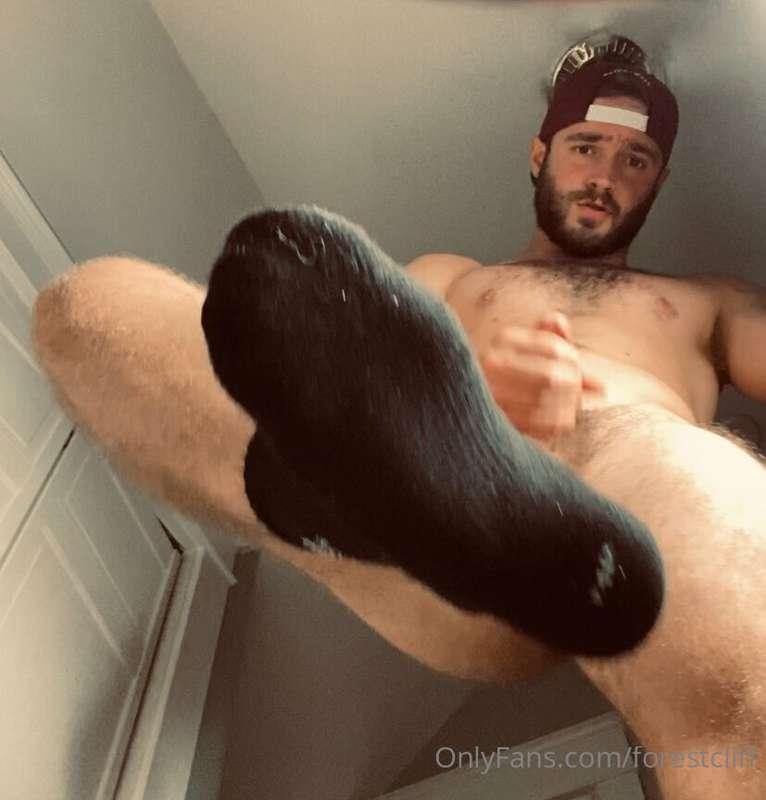 Kiss my feet boy