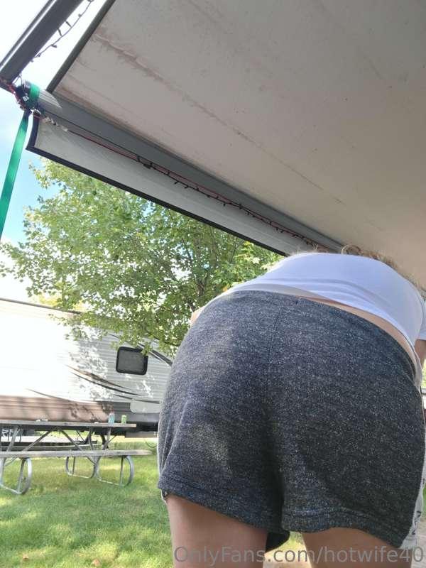 Happy hump day everyone. 

Hoping to start posting more. It ..
