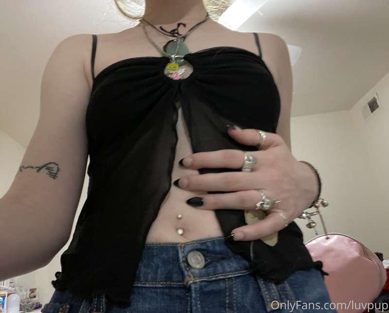 just wanted to show u guys my new piercing addition :D