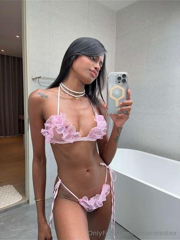 like this bikini on me? 😉 tell me https://onlyfans.com/annac..