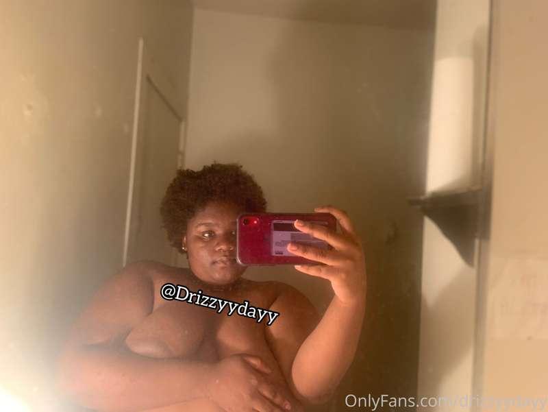 Wanna see my tits without my hands covering them? Pics are i..