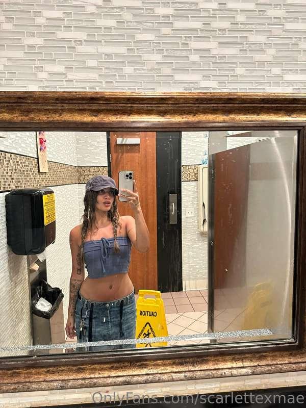 Caution…slippery 👀