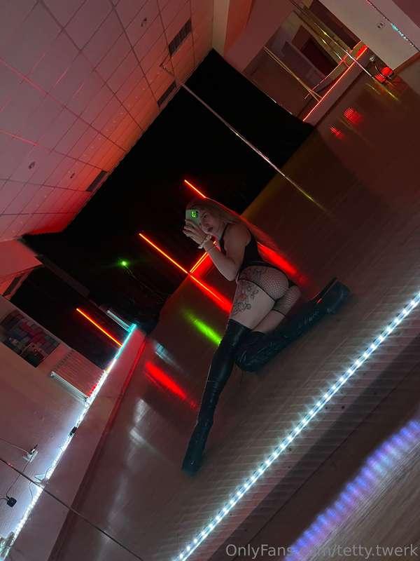tetty.twerk image #9