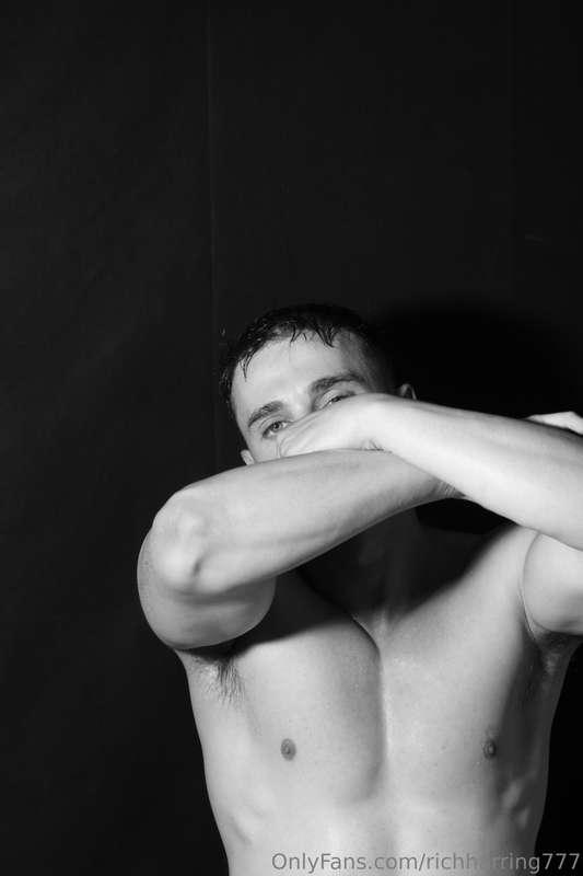 richharring777 image #1