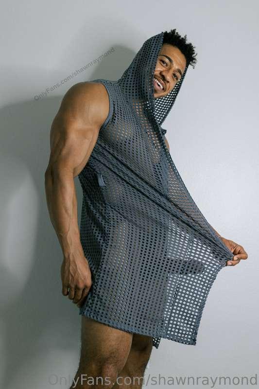 A wonderful fan got me this mesh robe for content. 😌