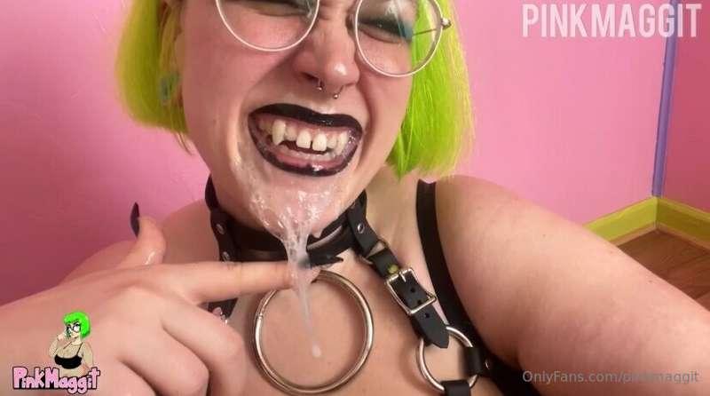 I look so cute with cum all over my face. 🥰