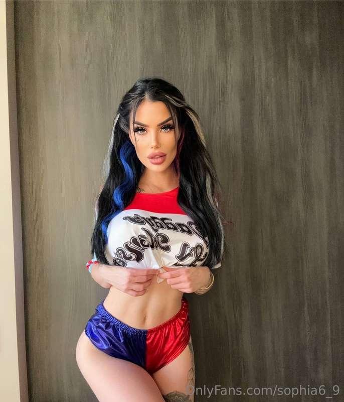 I can be your Harley if you're willing to be my villain😈