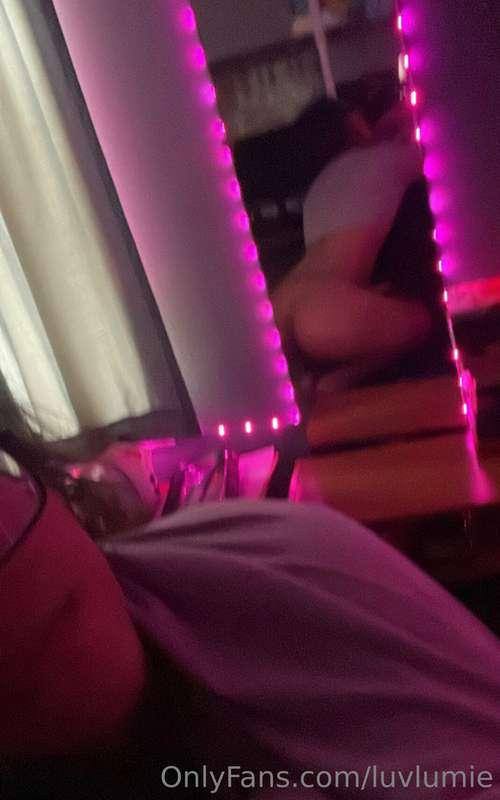 boywifeluci image #8