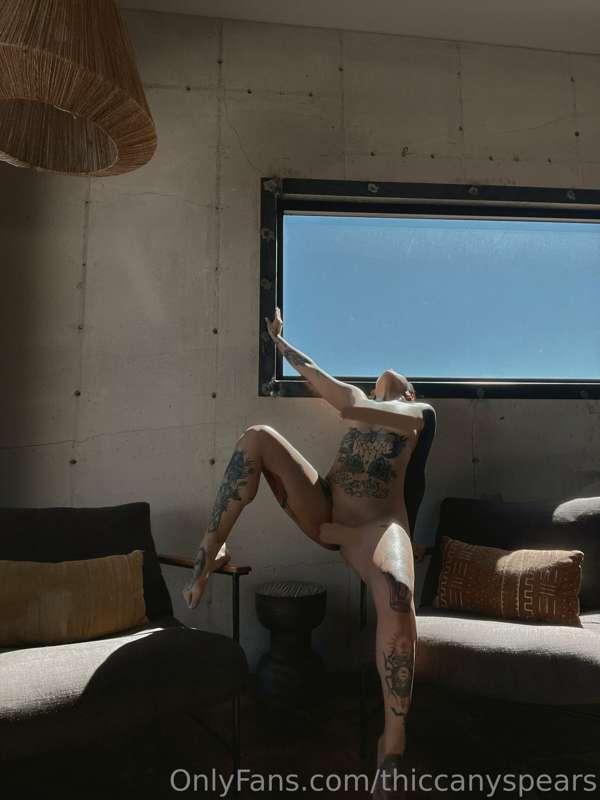 HOT ANNNDD REEEAADDYY 👏🏼👏🏼