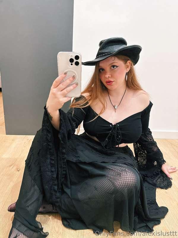 You look like the type who likes trouble… Lucky me.