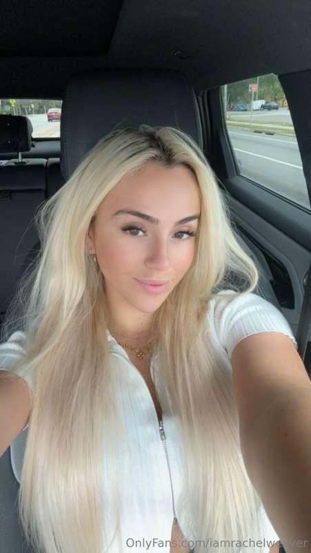 should I go back to blondie? 🙊