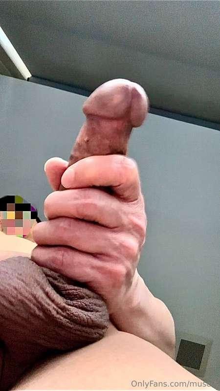 Can you see my hard  ?