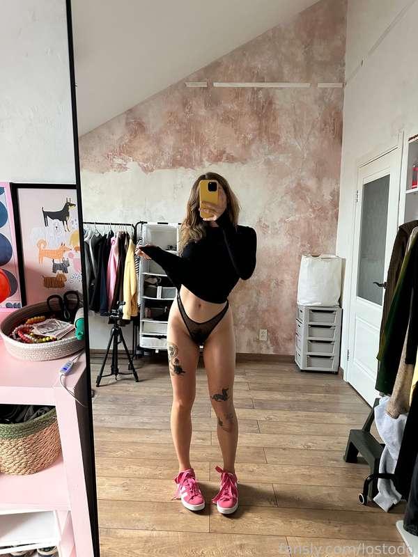There's something cute about wearing  just big sneakers and panties🤭🤔

#fyp #egirl #blog #me #natural #gamer #gfe #aboutme #hairy #outfit #gamergirl
