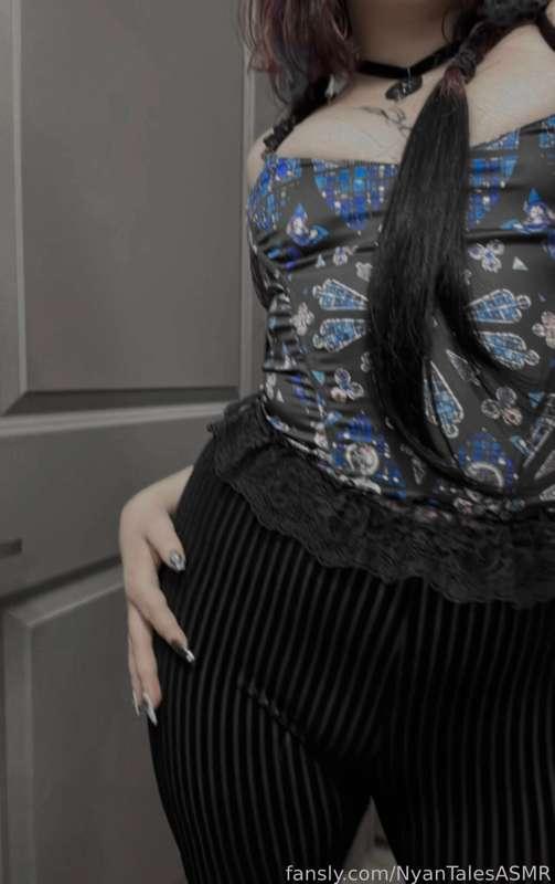 nyantalesasmr image #1