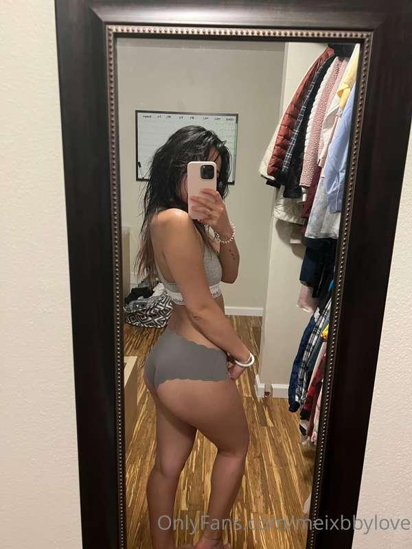 just got out the shower.. who wants to help me get dressed (..