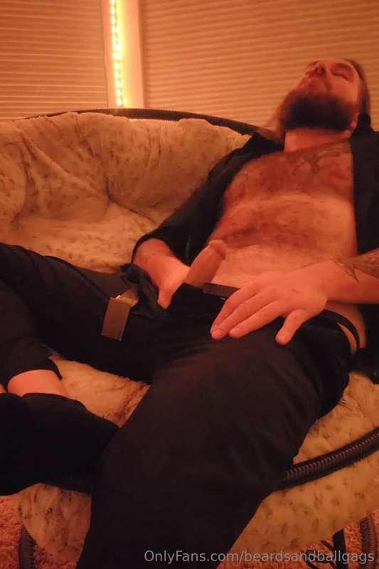 beardsandballgags image #1