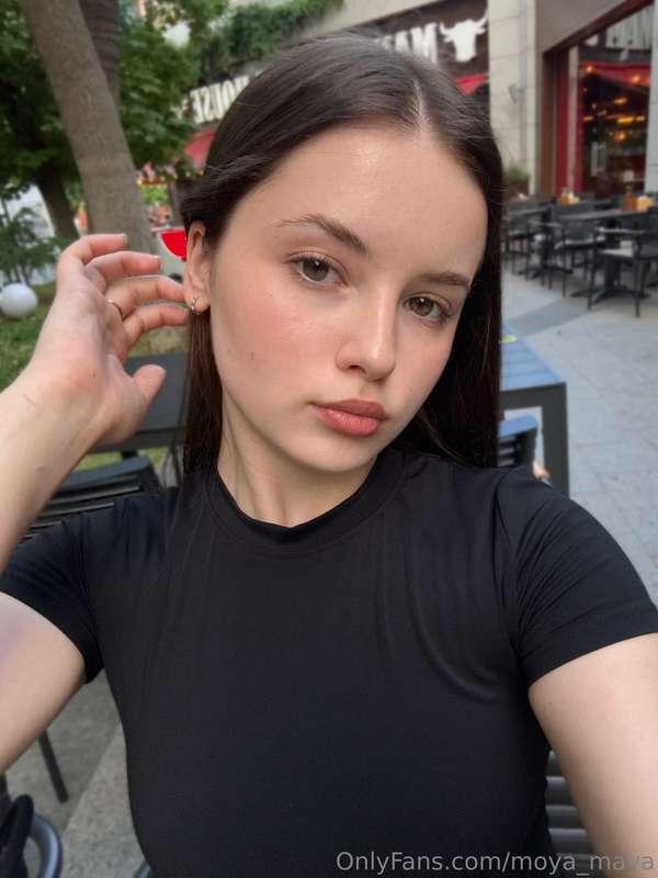 What’s on your mind tonight? 🌙