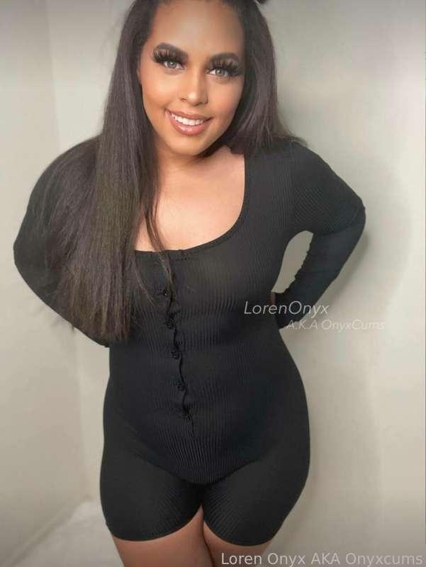onyxcums image #0