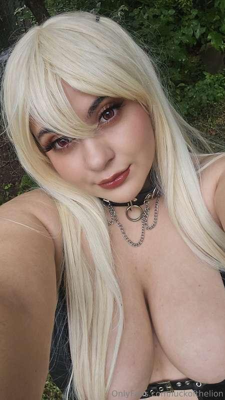 This outfit is preeeeetty spicy!