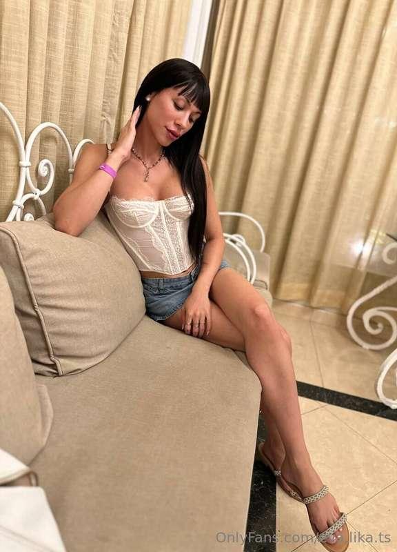 And if you saw me in person right now, what would you do? 💅💖