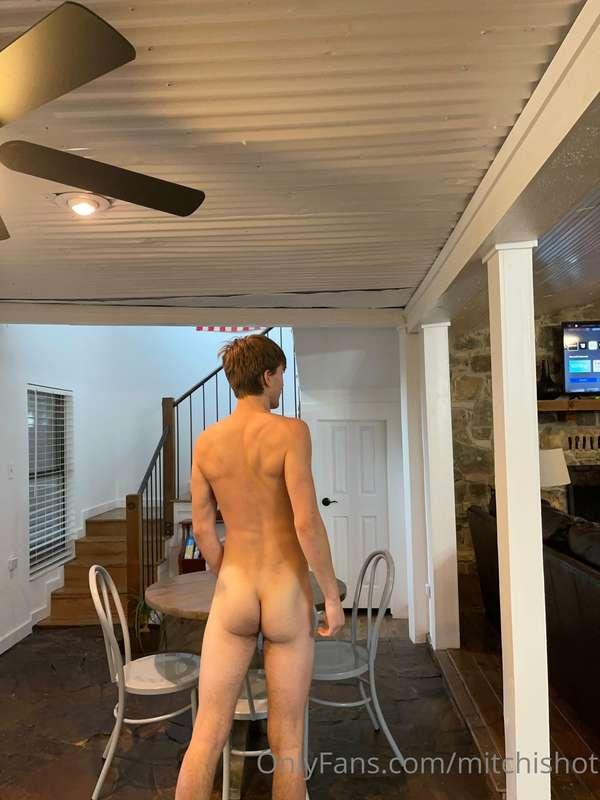 No pants no problem 😉