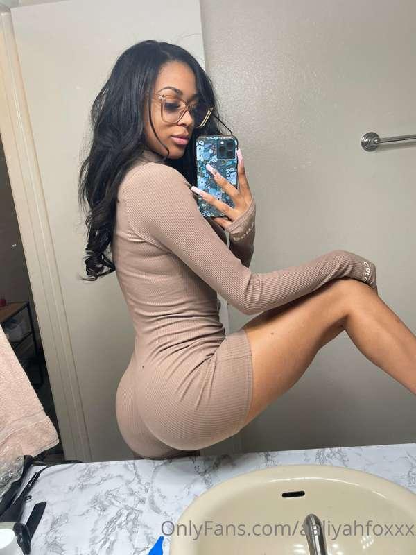 Ass🍑 or  tits?🍒 hit me  in the dm! I  have some hot  content..