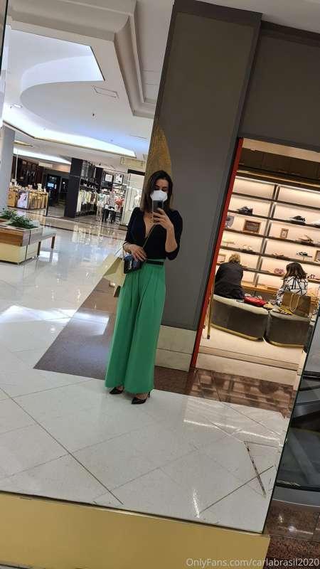 If you saw this elegant lady at the mall would you ever thin..