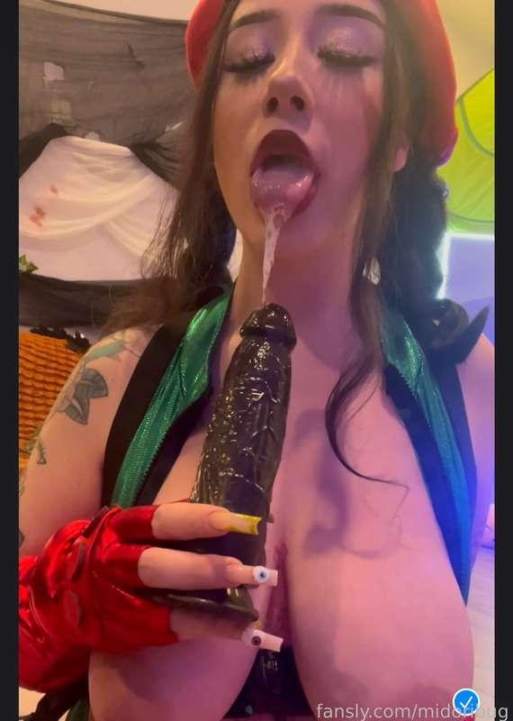am i doing good sir ? drooling all over ur cock before i ride uu
