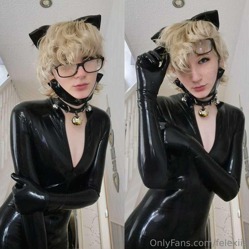 Would a facial look better with or without the glasses? 🤔