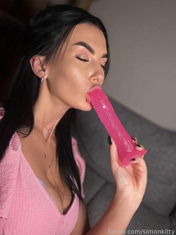 Now I want your cock in my wet mouth !! 💓

#naked #nude #brunette #fyp #custom #ad #bigtits #horny #bigass #newmodel 
