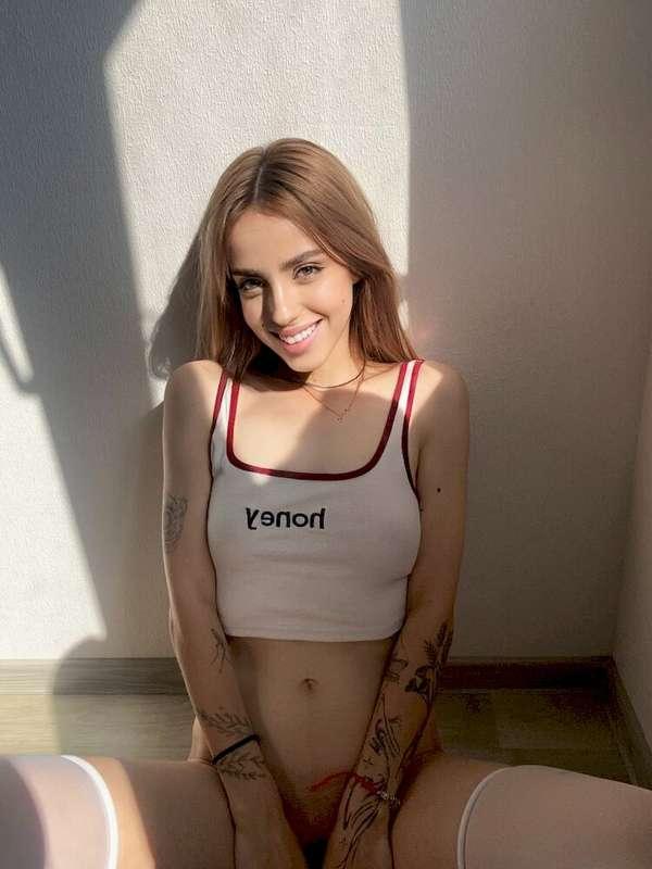 💓𝐅𝐑𝐄𝐄𝐄 𝐒𝐔𝐁𝐒𝐂𝐑𝐈𝐏𝐓𝐈𝐎𝐍💓 cute @nanamonana just turned 19 years o..