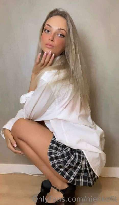 Ready for some sneak peek time? 🥰❤️
Tip $5 for a 📷 peek
Tip ..