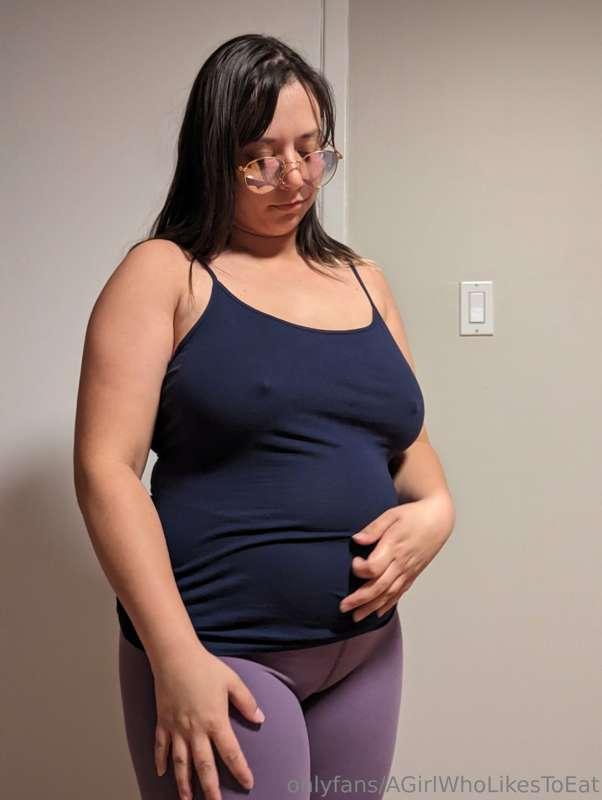 I'm not FAT iii swearrrrr! It must just be because of a wide..