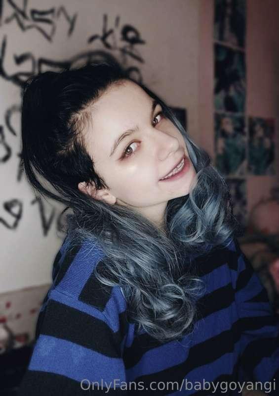 Just wanted to show you a smile 💜