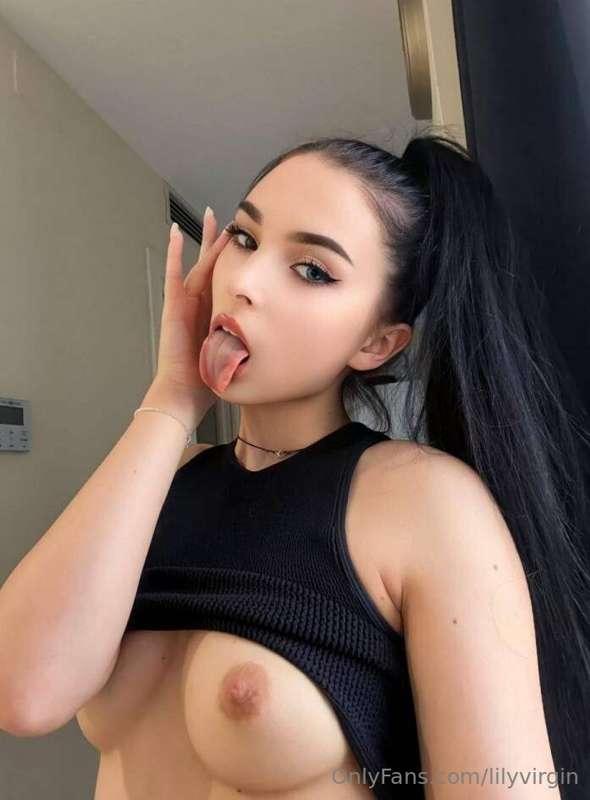 Dive into the world of the captivating freshman girl ❤️ Foll..