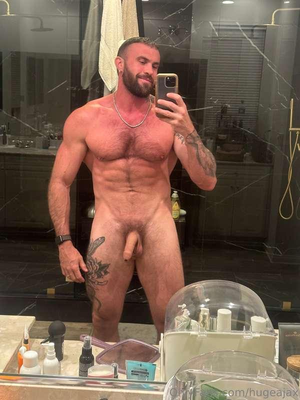 I love playing with my foreskin. Won't you come stick your t..