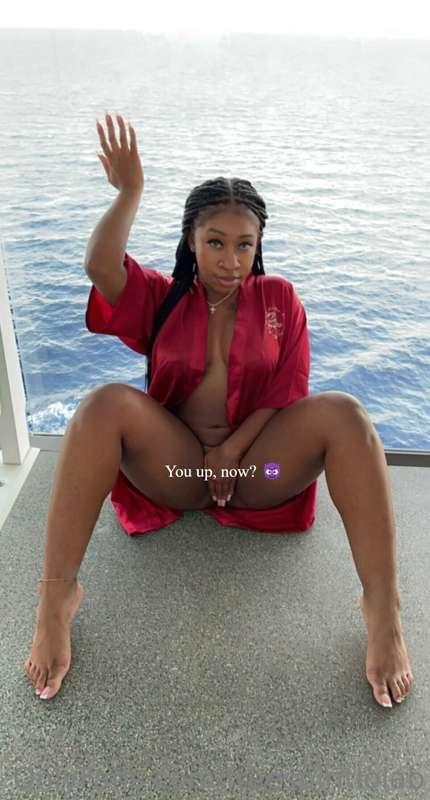 Are you feeling it? The Naughtiness in me😋💦🥵

Spoil me with ..