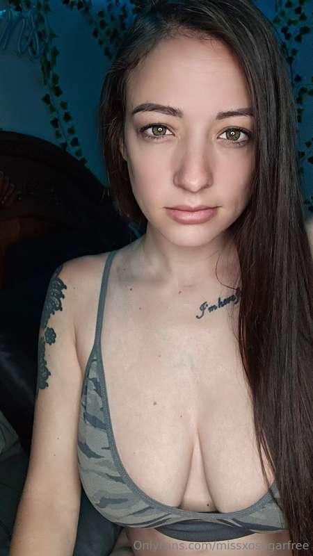 Unlock if you like DD's with long hard pointy nipples 🍒  **O..