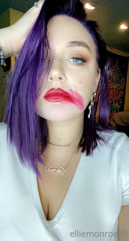 For all my lipstick lovers 😘 
*Tips get you surprise videos ..