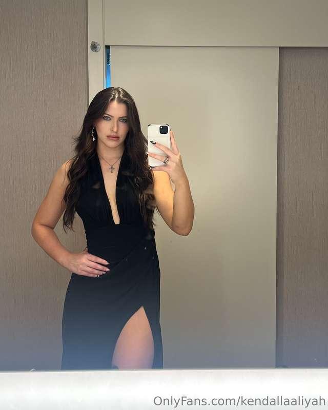 Dressed in black and feeling totally unstoppable.🖤🔥✨