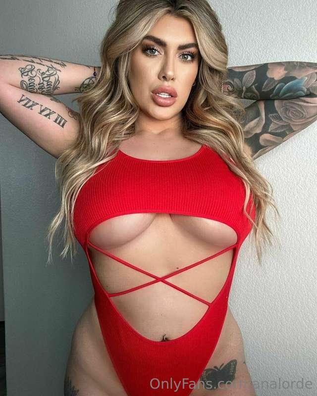 Where are you cumming first? 😈 @ana.vip