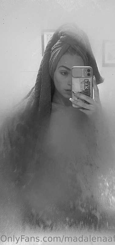 mirror, mirror… after work and after hot bath 🔥🧼