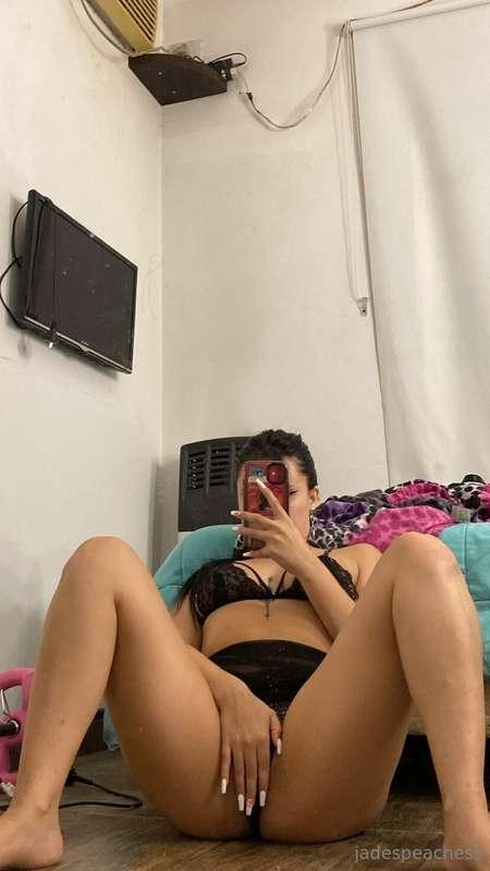 in between my legs babe💘