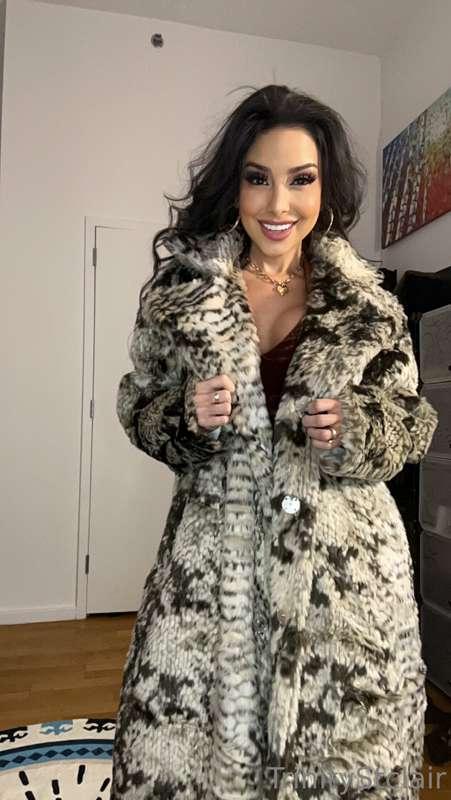 My birthday is Feb 3rd don’t forget to spoil me spoiltrinity..