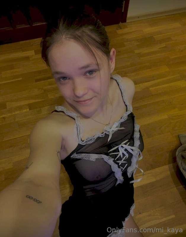 😈Make @vipnancy pussy get wet😻🤤😈She really likes to undress ..