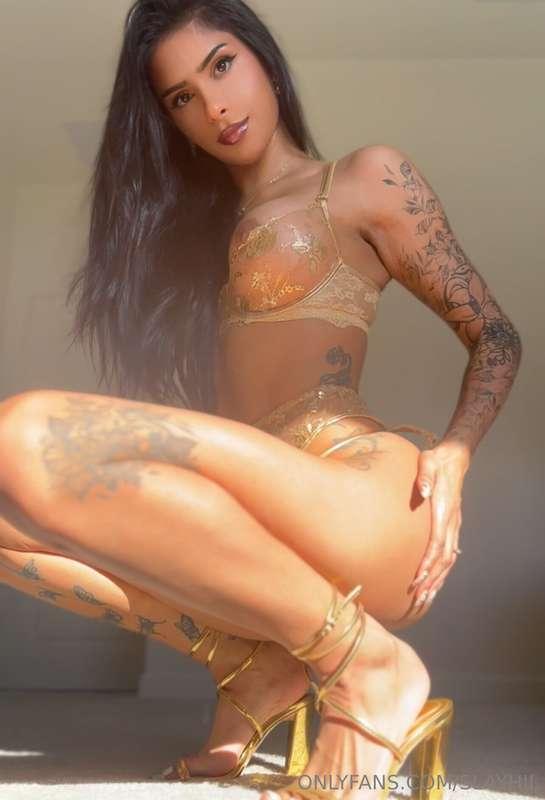 let’s keep the heels on this time. ;)