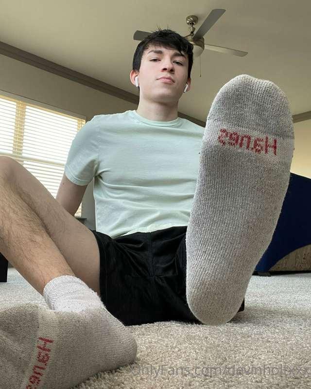 on or off 🧦?
I don’t post my 🦶🏻 too often, give a like if yo..