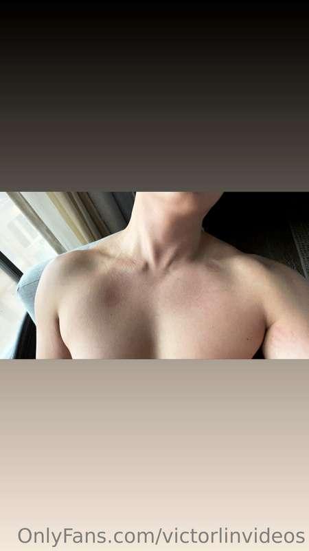 i need to workout more for a bigger chest 😐