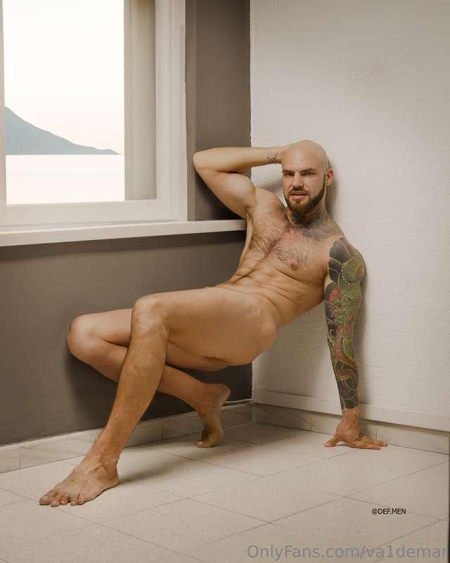 I'd love to organize a performance at the Museum of Modern A..